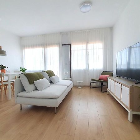 Acojedor Piso Cerca Del Metro Apartment Cornella de Llobregat Exterior photo